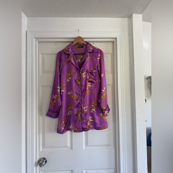 Nasty Gal Tiger Pajama Top, Long Sleeve, Size Small - Picture 12 of 12